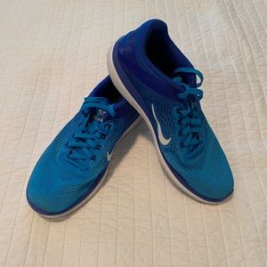 Nike Flex Run Shoes